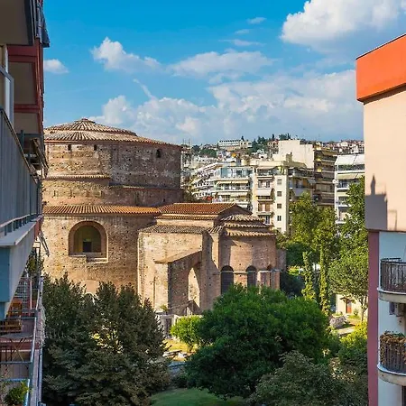 Charming 85sqm With Panoramic City-views *