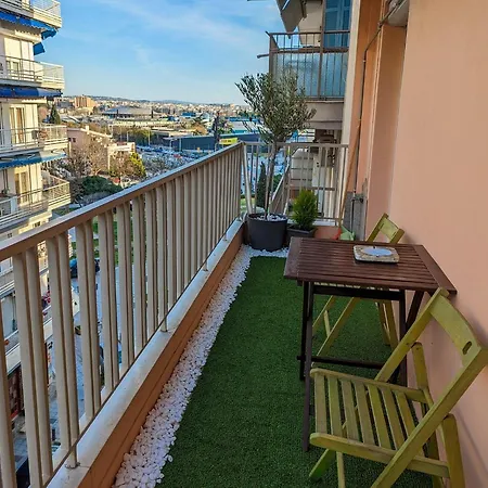 Charming 85sqm With Panoramic City-views Apartment Thessaloniki
