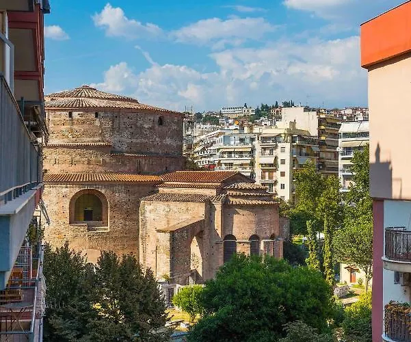 Charming 85sqm With Panoramic City-views *